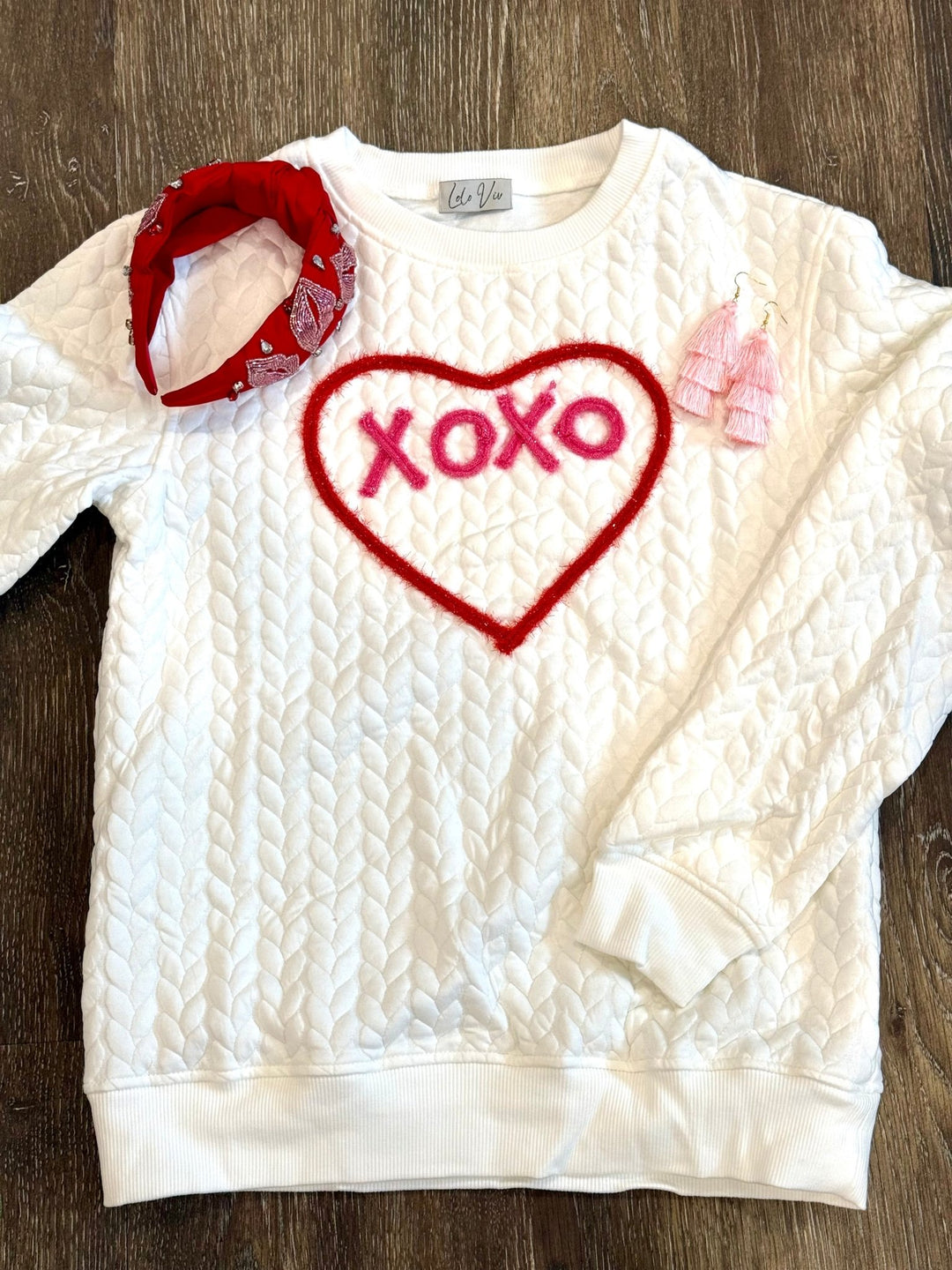 Heart XOXO Chenille Sweater - Reg & Curvy - Lolo Viv Boutique