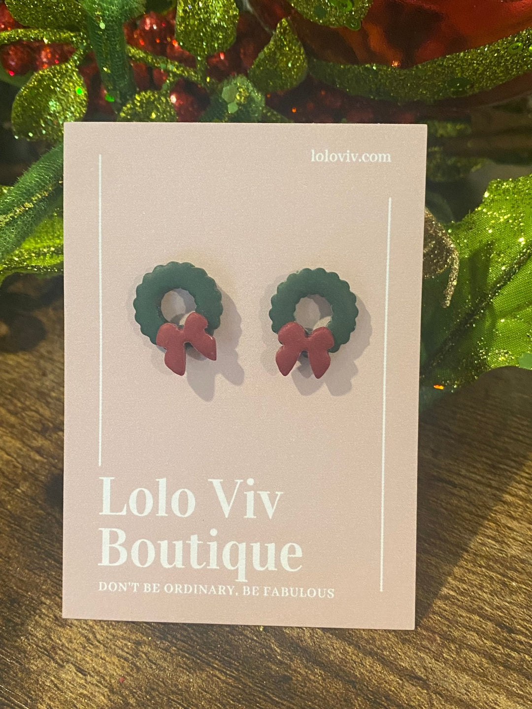 Red Bow Green Wreath Earrings - Lolo Viv Boutique