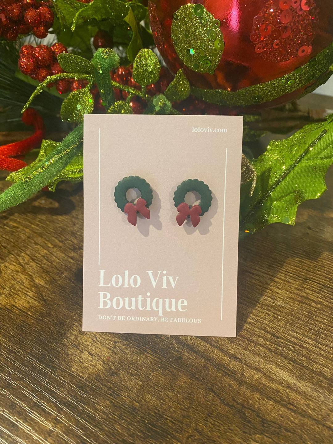 Red Bow Green Wreath Earrings - Lolo Viv Boutique