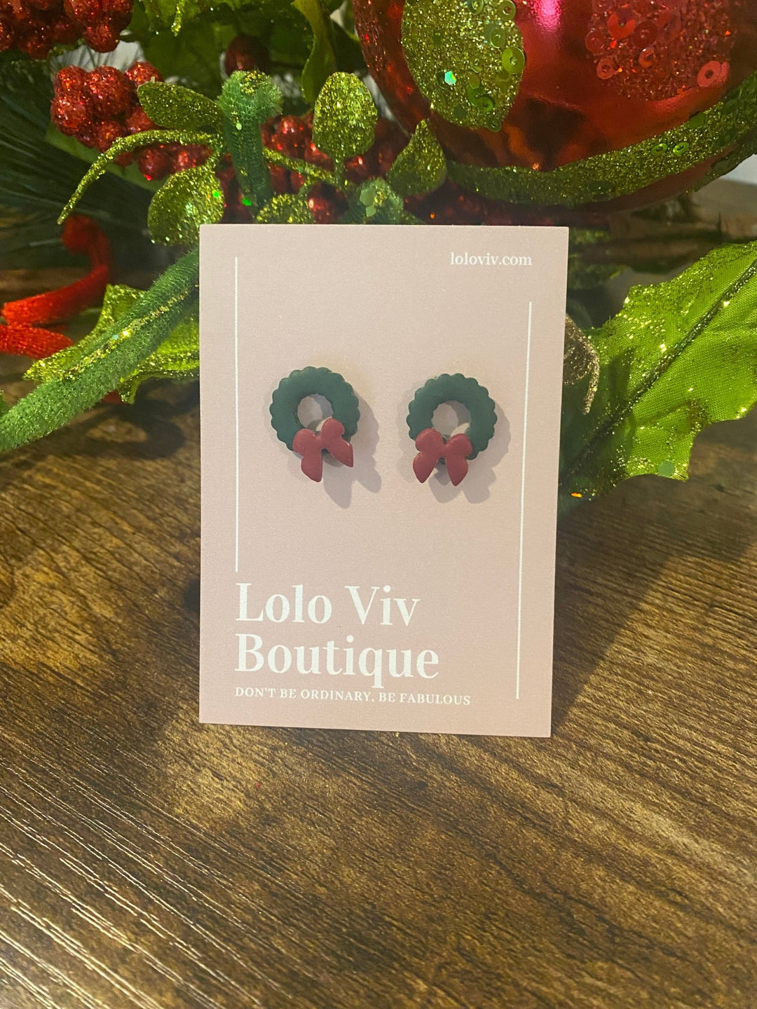 Red Bow Green Wreath Earrings - Lolo Viv Boutique