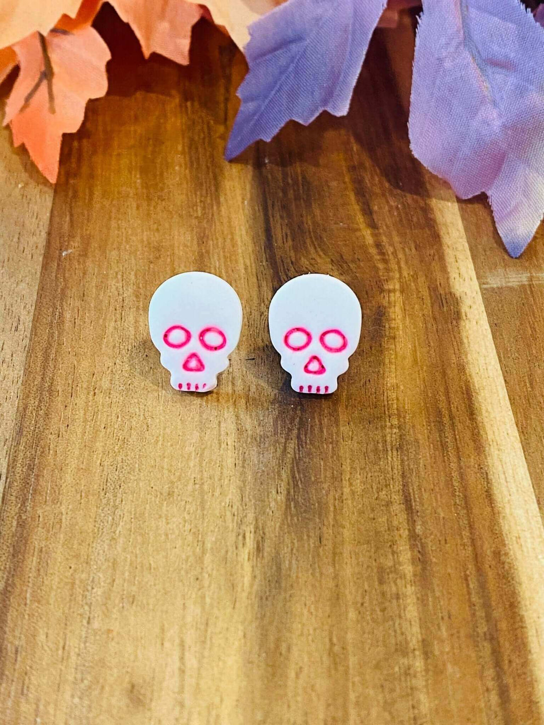 Skull Stud Earrings - 2 Colors - Lolo Viv Boutique