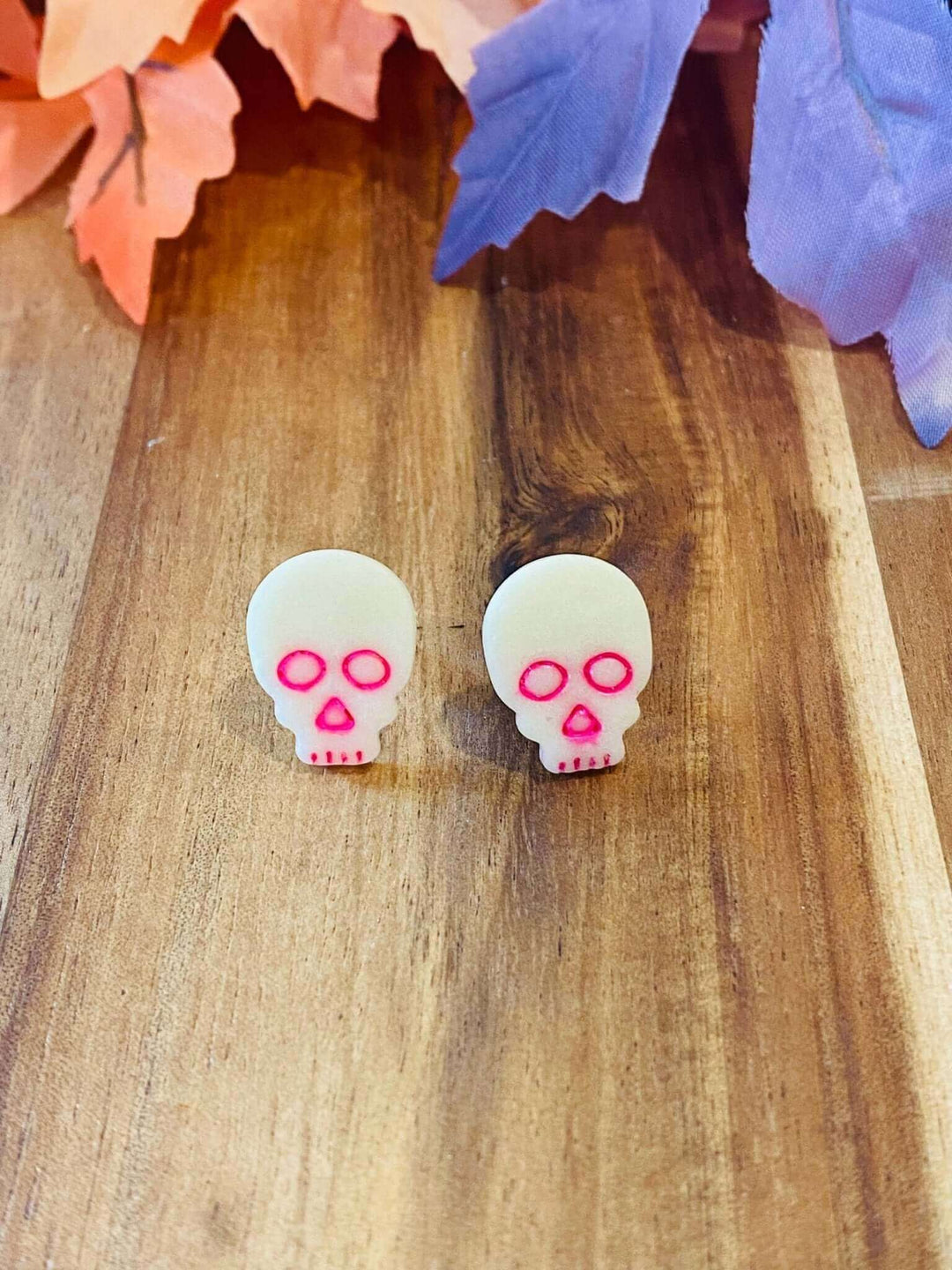 Skull Stud Earrings - 2 Colors - Lolo Viv Boutique