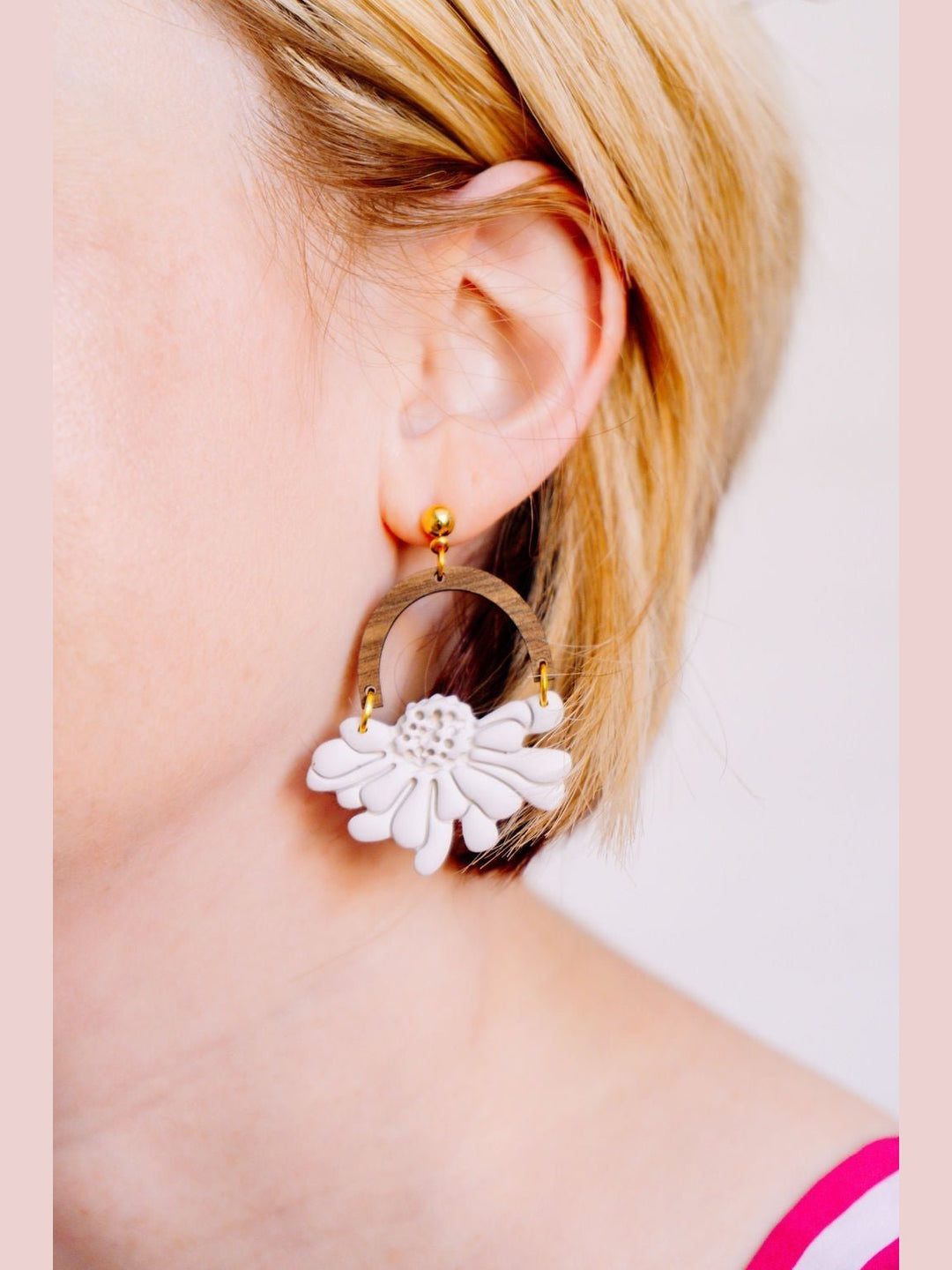 White Flower Arch Clay & Wooden Earrings - Lolo Viv Boutique