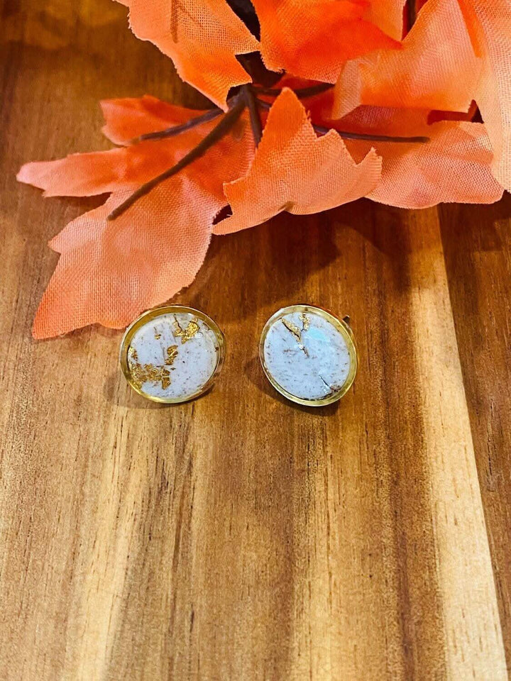 White & Gold Fleck Circle Stud Earrings - Lolo Viv Boutique