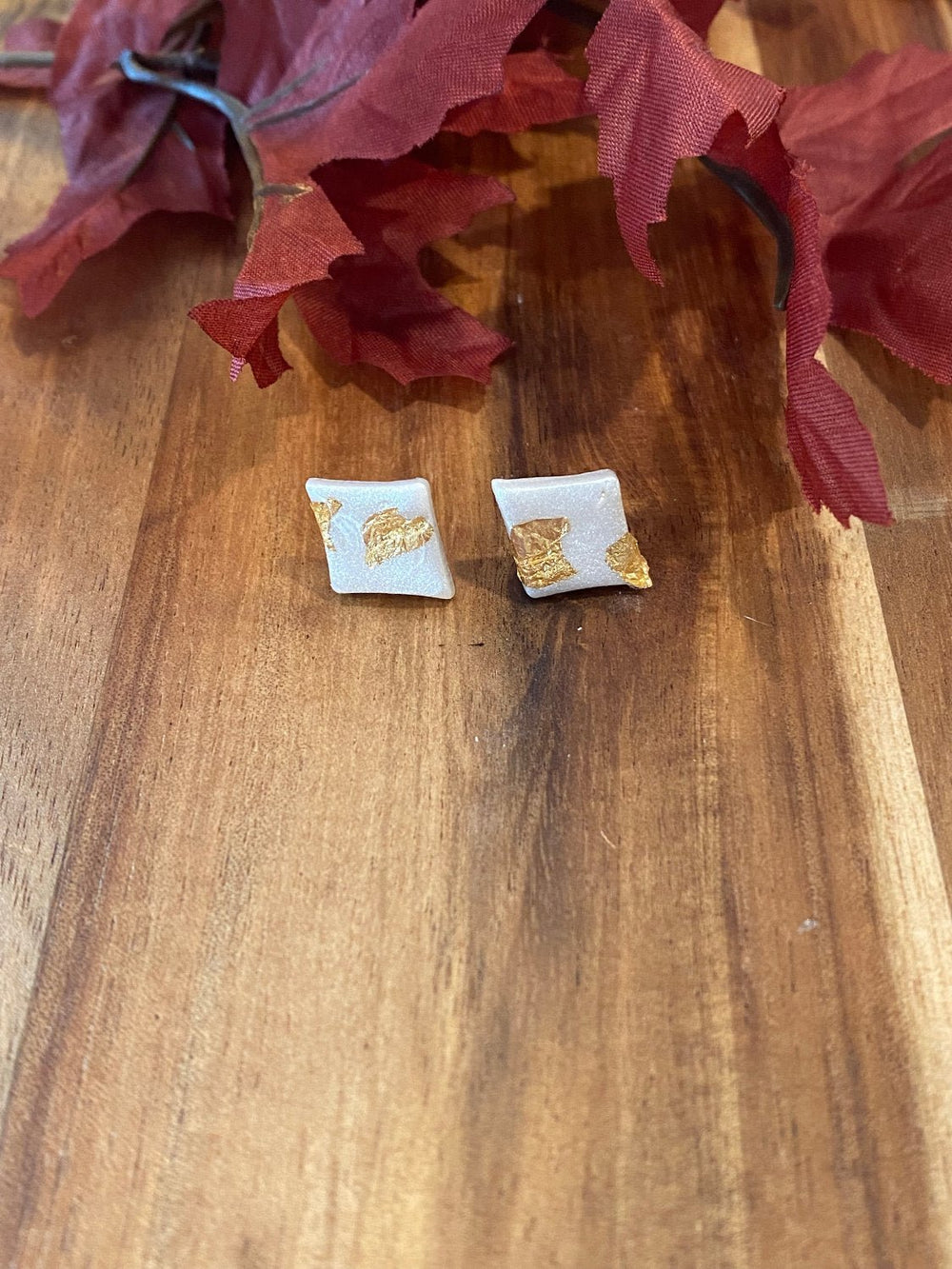 White & Gold Fleck Diamond Stud Earrings - Lolo Viv Boutique